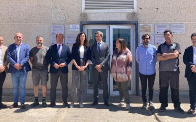 The councilor of Industry, Energy and Mines, Mr. Jorge Paradela, knows the INSERPLASA facilities